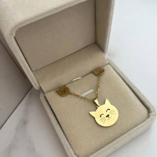 Juego cadena y aretes gatito