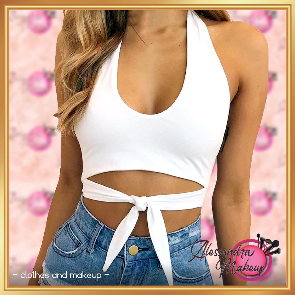 Crop con detalle en la cintura